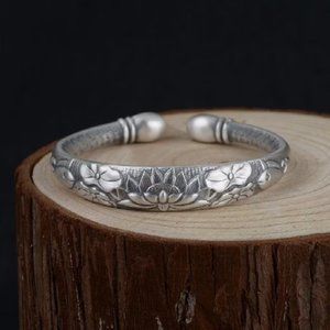 Handmadebynepal Tibetan Six Words Mantra Vintage Silver Bangles for Women